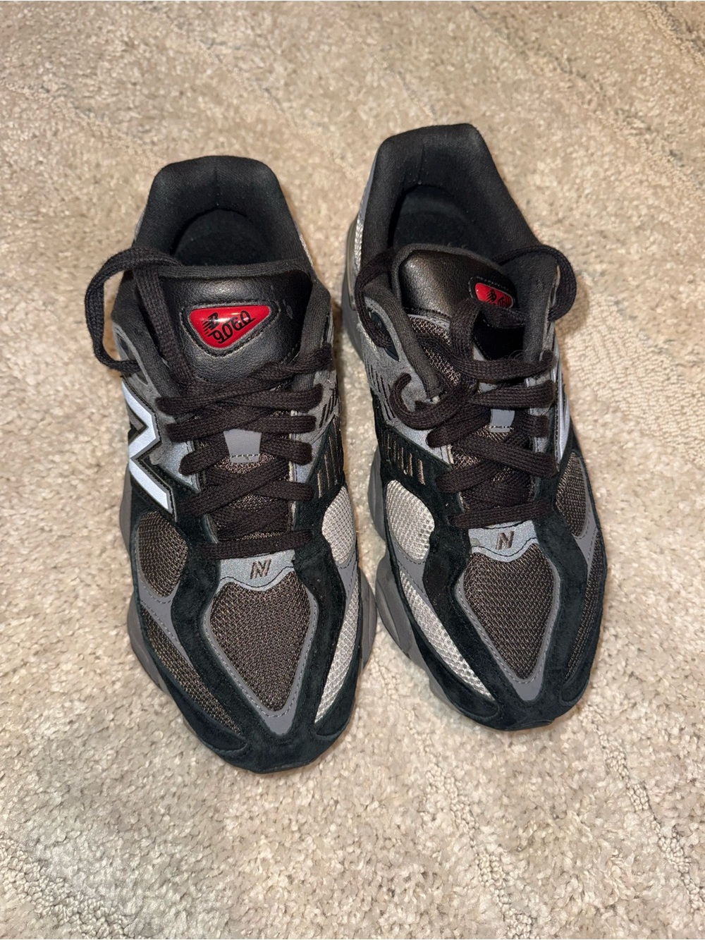 New Balance Black & Gray Men's Running Sneakers with Red Accents